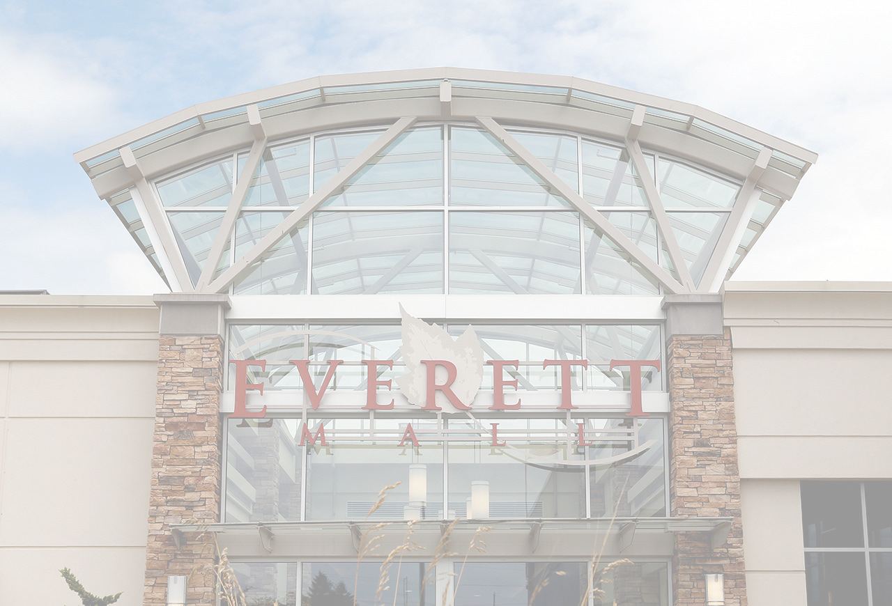 Everett mall front archway